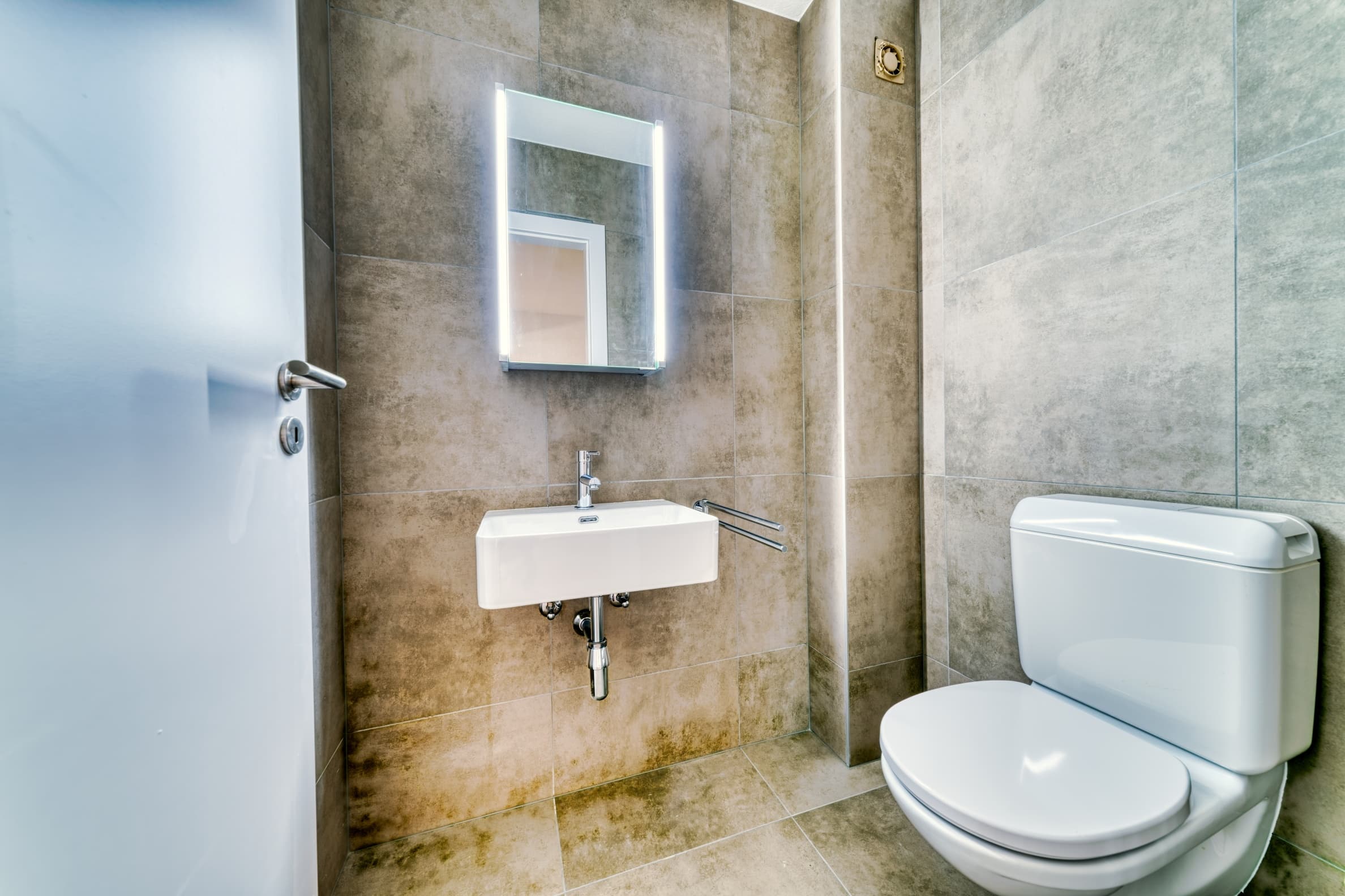Toilettes secondaires